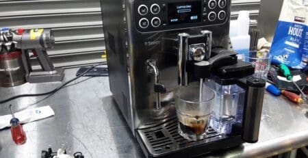 buyback 22 Aparatul de cafea Philips Saeco curge