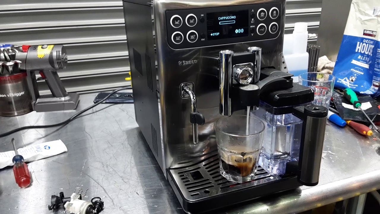 aparatul de cafea philips saeco curge 6 posibile defecte 1 Aparatul de cafea Philips Saeco curge