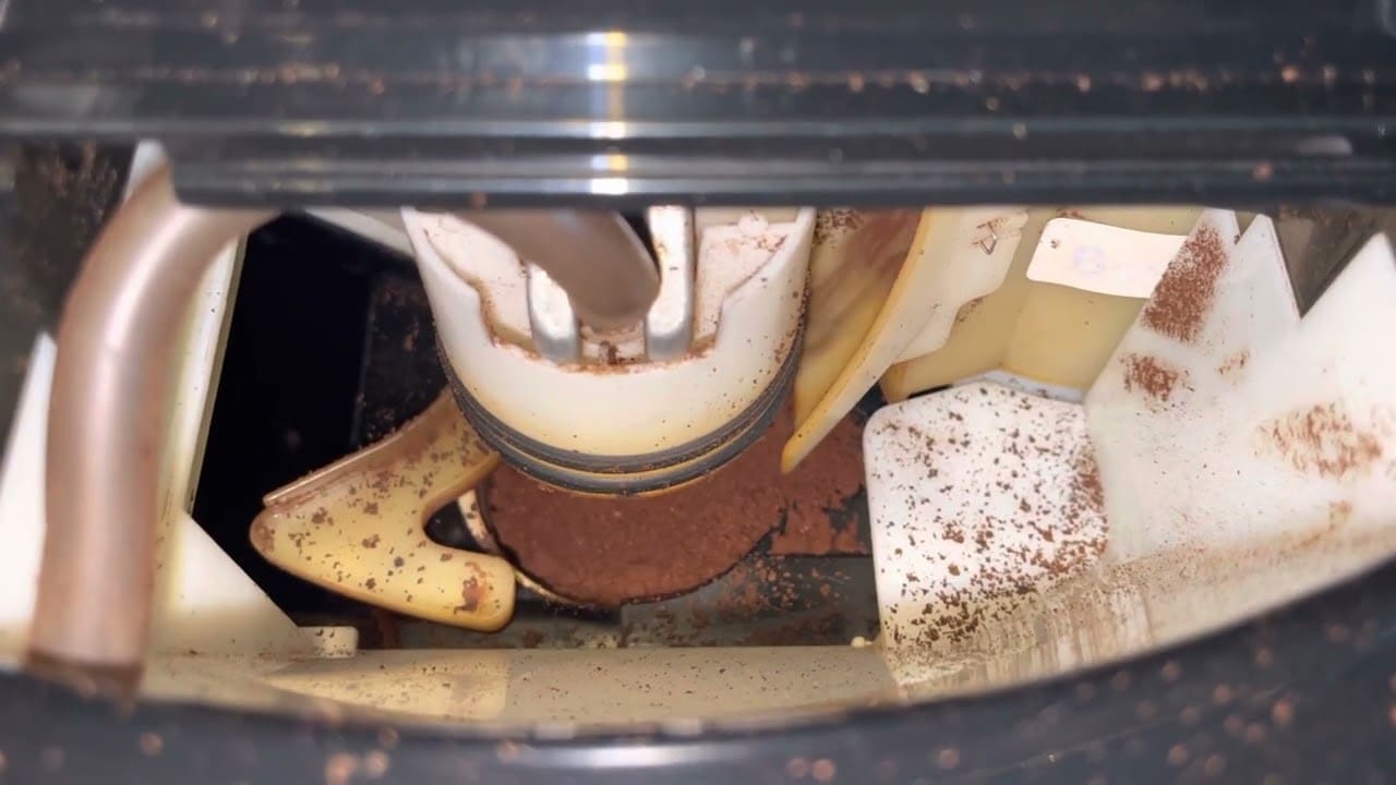 aparatul de cafea krups curge - 5 posibile defecte 3 Aparatul de cafea Krups curge - 5 posibile defecte
